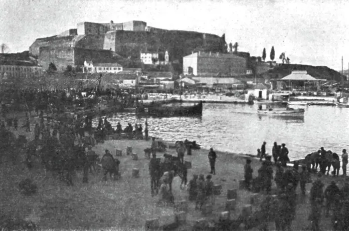 Framed Print : Une base Allemande en Adriatique: L'occupation de Corfou; Le matin du 11 janvier... 1916. Creator: Unknown Framed Print : Une base Allemande en Adriatique: L'occupation de Corfou; Le matin du 11 janvier... 1916. Creator: Unknown