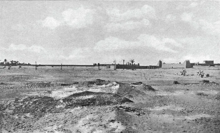 Framed Print : Une casba dans l'Adrar; L'Ouest Africain, 1914. Creator: Unknown Framed Print : Une casba dans l'Adrar; L'Ouest Africain, 1914. Creator: Unknown