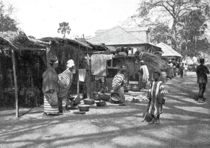Framed Print : Une rue de Mac-Carthy; L'Ouest Africain, 1914. Creator: Unknown Framed Print : Une rue de Mac-Carthy; L'Ouest Africain, 1914. Creator: Unknown