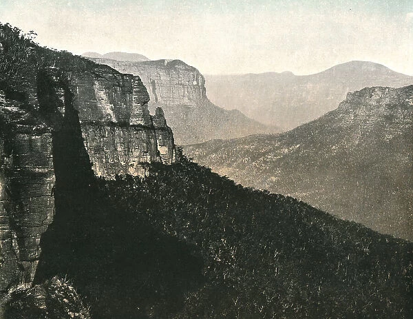 'Une vallee dans les Montagnes Bleues; Iles Africaines de la mer des Indes, 1914. Creator: Unknown