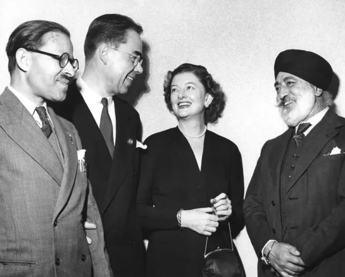 Framed Print : UNESCO general conference meets in Paris, November 1952 Framed Print : UNESCO general conference meets in Paris, November 1952