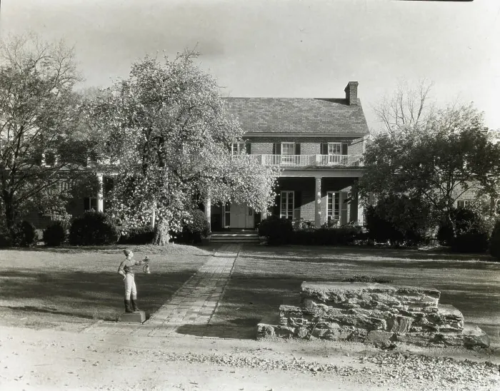 Framed Print : Unidentified brick house, possibly in Virginia, between 1910 and 1935. Creator: Frances Benjamin Johnston Framed Print : Unidentified brick house, possibly in Virginia, between 1910 and 1935. Creator: Frances Benjamin Johnston