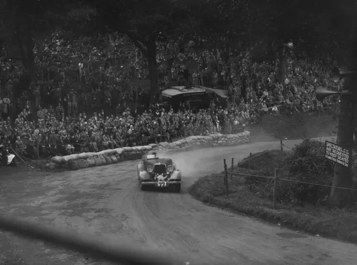Framed Print : Unidentified car with supercharger competing in the Shelsley Walsh Hillclimb, Worcestershire, 1935 Framed Print : Unidentified car with supercharger competing in the Shelsley Walsh Hillclimb, Worcestershire, 1935