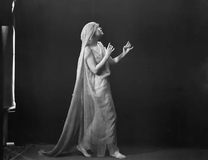 Framed Print : Unidentified dancer, possibly an Elizabeth Duncan dancer, between 1911 and 1942. Creator: Arnold Genthe Framed Print : Unidentified dancer, possibly an Elizabeth Duncan dancer, between 1911 and 1942. Creator: Arnold Genthe