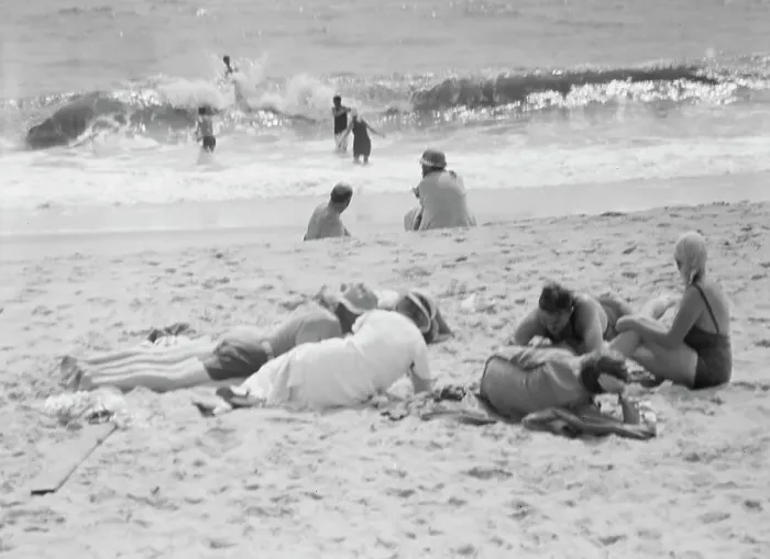 Framed Print : Unidentified group of people, possibly members of the Jewett family, at the beach, c1911-1942. Creator: Arnold Genthe Framed Print : Unidentified group of people, possibly members of the Jewett family, at the beach, c1911-1942. Creator: Arnold Genthe