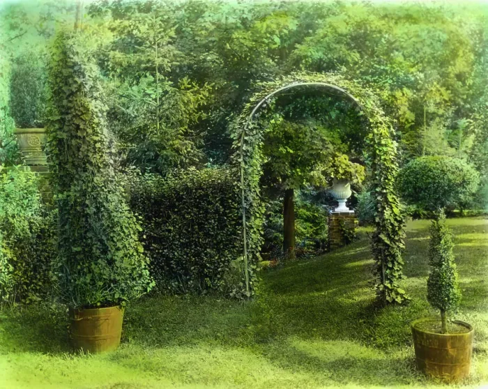 Framed Print : Unidentified house and garden, possibly Drumthwacket, Moses Taylor Pyne...New Jersey, c1910 - 1935. Creator: Frances Benjamin Johnston