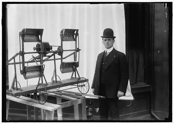 Framed Print : Unidentified Machine Model, between 1914 and 1918. Creator: Harris & Ewing. Unidentified Machine Model, between 1914 and 1918. Creator: Harris & Ewing