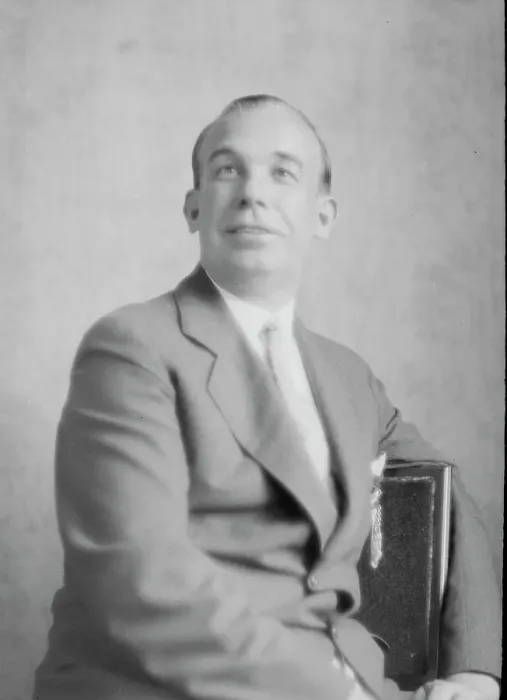 Framed Print : Unidentified man, possibly Mr. Armand T. Nichols, portrait photograph, between 1911 and 1942. Creator: Arnold Genthe Framed Print : Unidentified man, possibly Mr. Armand T. Nichols, portrait photograph, between 1911 and 1942. Creator: Arnold Genthe