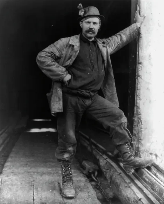 Framed Print : Unidentified miner, ca. 1903. Mesabi Range, Minnesota, c1903. Creator: Frances Benjamin Johnston Framed Print : Unidentified miner, ca. 1903. Mesabi Range, Minnesota, c1903. Creator: Frances Benjamin Johnston