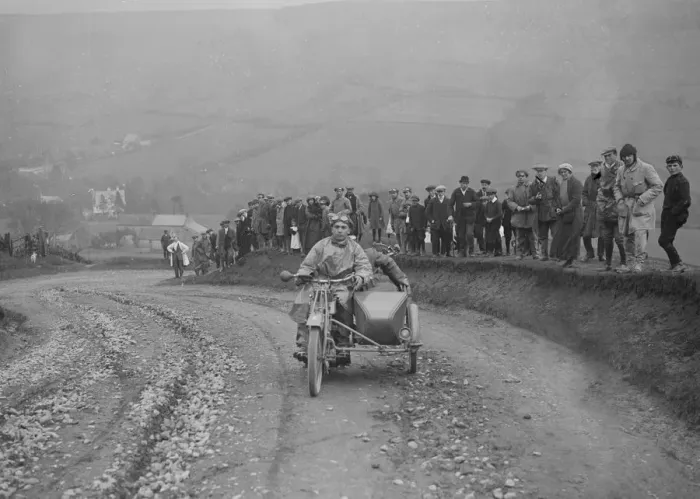 Framed Print : Unidentified motorcycle and sidecar, Rosedale Chimney Bank, Yorkshire, c1920-c1939 Framed Print : Unidentified motorcycle and sidecar, Rosedale Chimney Bank, Yorkshire, c1920-c1939