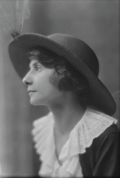 Unidentified woman, portrait photograph, 1918. Creator: Arnold Genthe