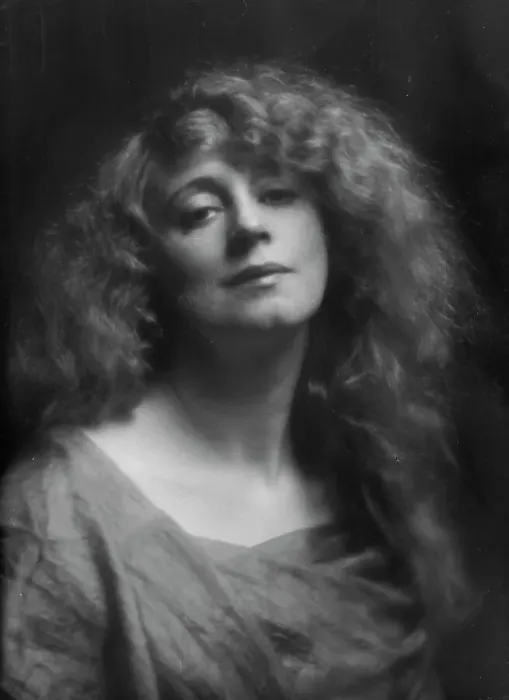 Framed Print : Unidentified woman, possibly Mrs. Ignace Paderewski or Mrs. Walter M. Werner... c1906-1913. Creator: Arnold Genthe Framed Print : Unidentified woman, possibly Mrs. Ignace Paderewski or Mrs. Walter M. Werner... c1906-1913. Creator: Arnold Genthe