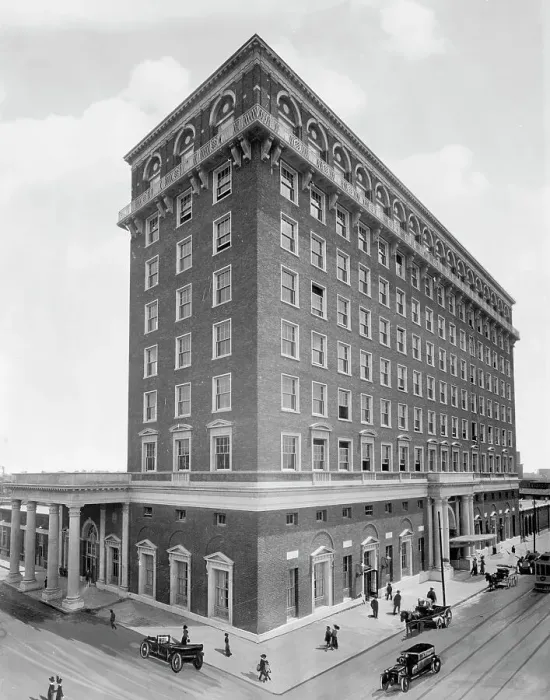 Framed Print : Union Depot, Norfolk, Va. c.between 1910 and 1920. Creator: Unknown Framed Print : Union Depot, Norfolk, Va. c.between 1910 and 1920. Creator: Unknown