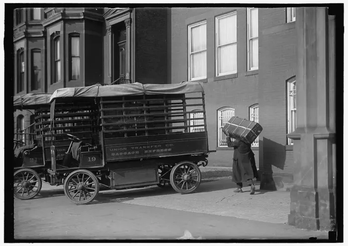 Framed Print : Union Transfer Company truck, between 1914 and 1918. Creator: Harris & Ewing. Union Transfer Company truck, between 1914 and 1918. Creator: Harris & Ewing Framed Print : Union Transfer Company truck, between 1914 and 1918. Creator: Harris & Ewing. Union Transfer Company truck, between 1914 and 1918. Creator: Harris & Ewing