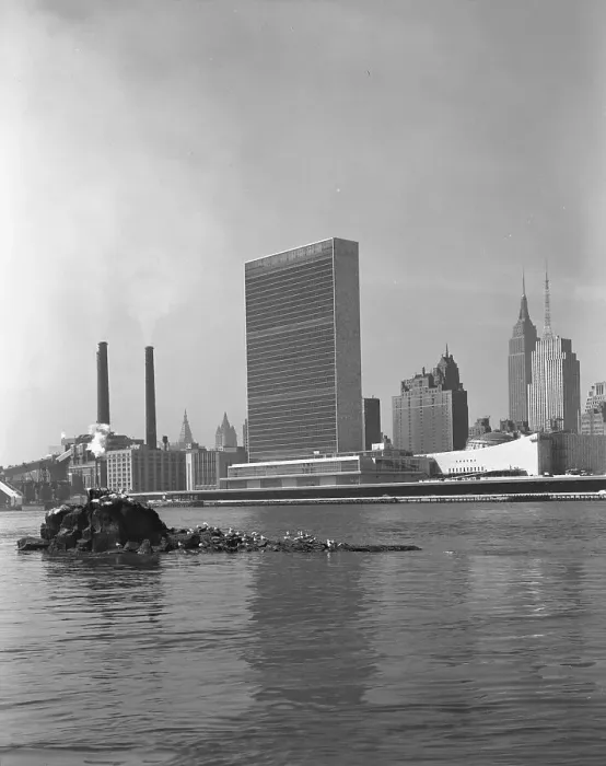Framed Print : United Nations Building from Welfare Island III, 1952. Creator: Gottscho-Schleisner, Inc Framed Print : United Nations Building from Welfare Island III, 1952. Creator: Gottscho-Schleisner, Inc