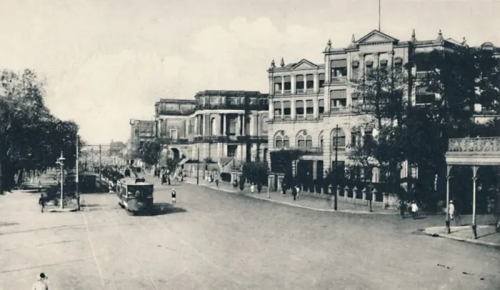 Framed Print : United Services Club, Chowringhee Road, Calcutta, early 20th century. Creator: Unknown Framed Print : United Services Club, Chowringhee Road, Calcutta, early 20th century. Creator: Unknown