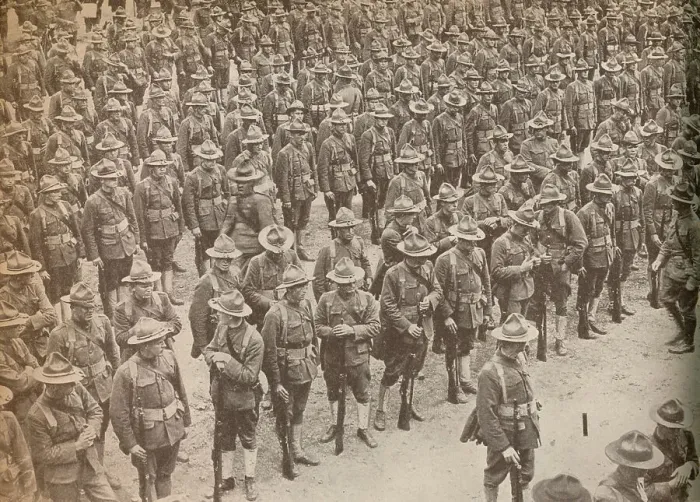 Framed Print : United States Troops on parade before their march through London on August 15, 1917, when they were Framed Print : United States Troops on parade before their march through London on August 15, 1917, when they were