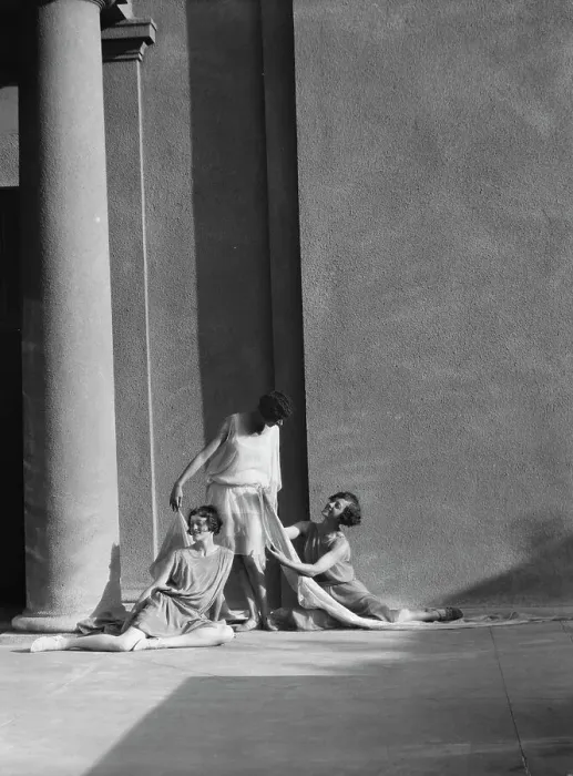 Framed Print : University of California at Berkeley dancers, 1927 Creator: Arnold Genthe Framed Print : University of California at Berkeley dancers, 1927 Creator: Arnold Genthe