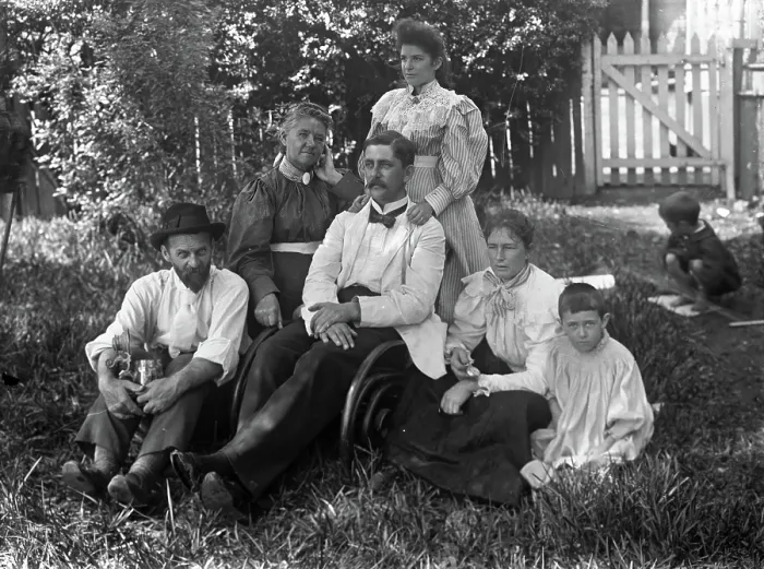 Framed Print : Unknown family portrait, c1900s. Creator: Robert Augustus Henry L'Estrange. Unknown family portrait, c1900s. Creator: Robert Augustus Henry L'Estrange Framed Print : Unknown family portrait, c1900s. Creator: Robert Augustus Henry L'Estrange. Unknown family portrait, c1900s. Creator: Robert Augustus Henry L'Estrange