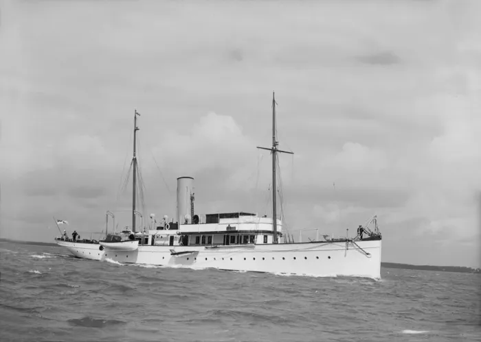 Framed Print : Unknown vessel underway. Creator: Kirk & Sons of Cowes Framed Print : Unknown vessel underway. Creator: Kirk & Sons of Cowes