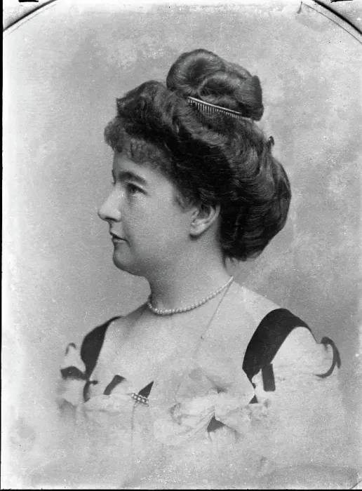 Framed Print : Unknown woman, c1890s. Creator: Robert Augustus Henry L'Estrange. Unknown woman, c1890s. Creator: Robert Augustus Henry L'Estrange Framed Print : Unknown woman, c1890s. Creator: Robert Augustus Henry L'Estrange. Unknown woman, c1890s. Creator: Robert Augustus Henry L'Estrange