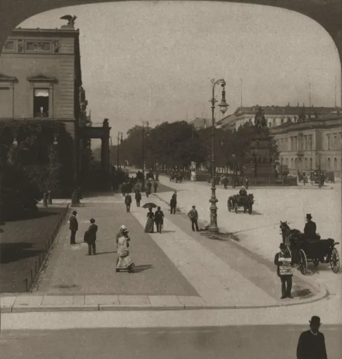 Framed Print : Unter den Linden, Berlin, 1903. Creator: Works and Sun Sculpture Studios Framed Print : Unter den Linden, Berlin, 1903. Creator: Works and Sun Sculpture Studios