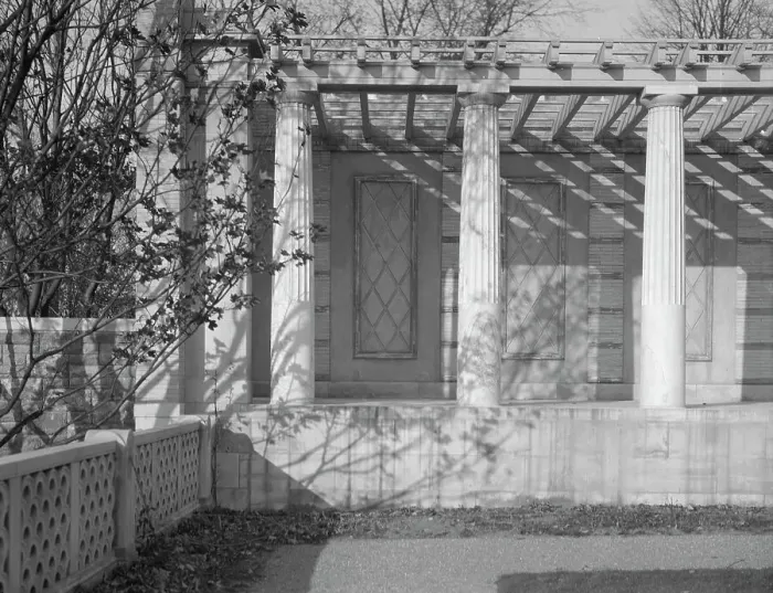 Framed Print : Untermeyer [i.e. Untermyer] garden, 1917 Creator: Arnold Genthe