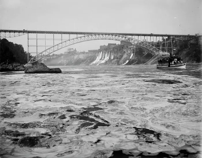 Framed Print : The [Upper] Steel Arch Bridge, Niagara, between 1900 and 1906. Creator: Unknown