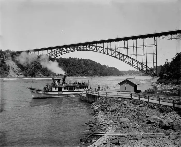 Framed Print : Upper Steel Arch Bridge, Niagara, between 1898 and 1899. Creator: Unknown Framed Print : Upper Steel Arch Bridge, Niagara, between 1898 and 1899. Creator: Unknown