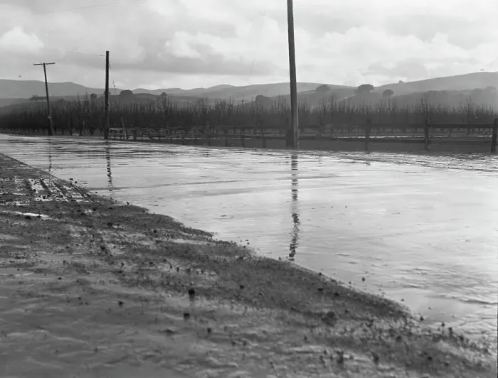 Framed Print : U.S. 101 near San Juan Bautista, California, 1939. Creator: Dorothea Lange Framed Print : U.S. 101 near San Juan Bautista, California, 1939. Creator: Dorothea Lange