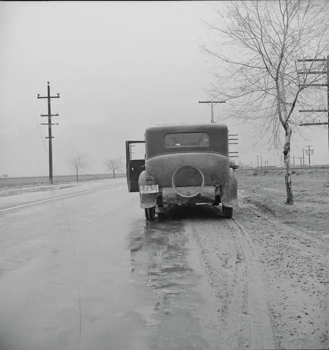Framed Print : U.S. 99. Near Tulare, California, 1939. Creator: Dorothea Lange Framed Print : U.S. 99. Near Tulare, California, 1939. Creator: Dorothea Lange