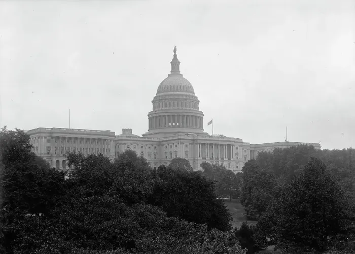 Framed Print : U.S. Capitol from the Southeast, [Washington, DC], 1911. Creator: Harris & Ewing. U.S. Capitol from the Southeast, [Washington, DC], 1911. Creator: Harris & Ewing
