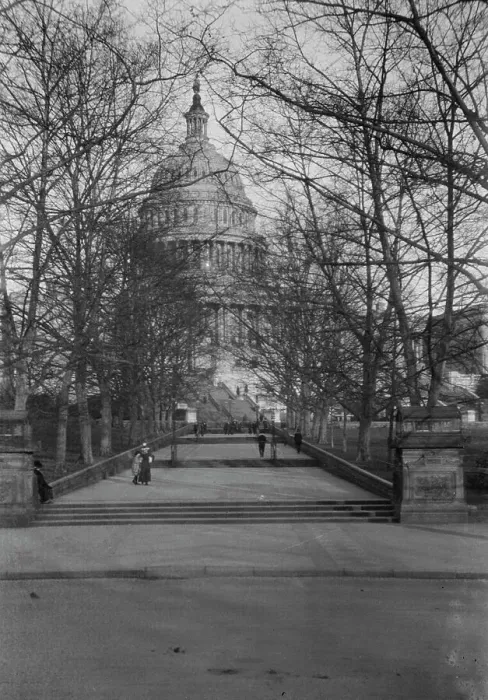 Framed Print : U.S. Capitol, Washington, D.C. between 1896 and 1942. Creator: Arnold Genthe Framed Print : U.S. Capitol, Washington, D.C. between 1896 and 1942. Creator: Arnold Genthe