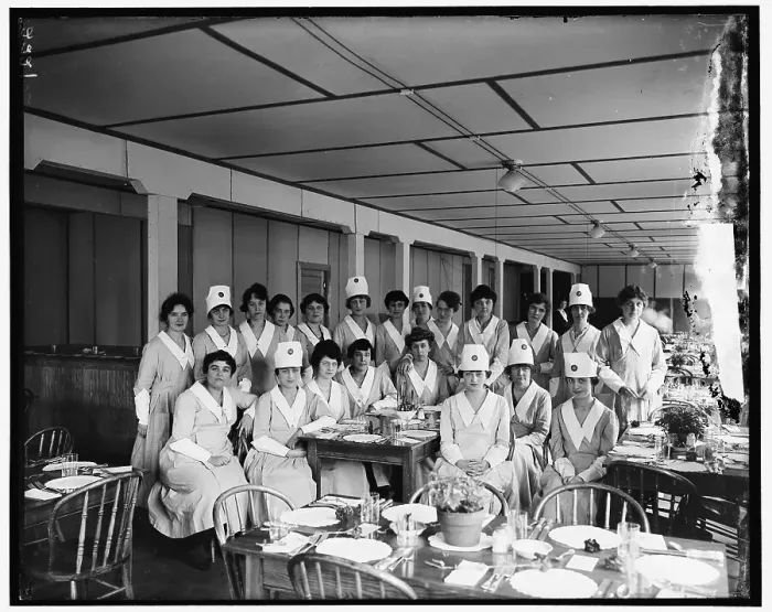 Framed Print : U.S. Food Administration, between 1917 and 1919. Creator: Harris & Ewing. U.S. Food Administration, between 1917 and 1919. Creator: Harris & Ewing