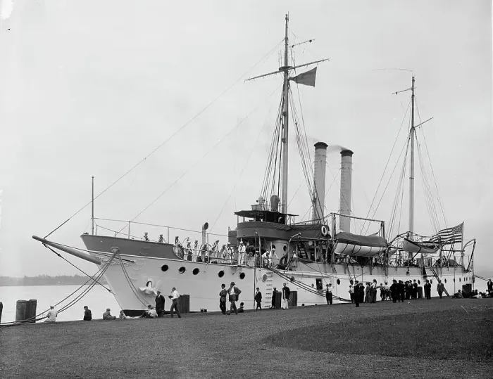 Framed Print : U.S.S. Dubuque, between 1900 and 1905. Creator: Unknown Framed Print : U.S.S. Dubuque, between 1900 and 1905. Creator: Unknown