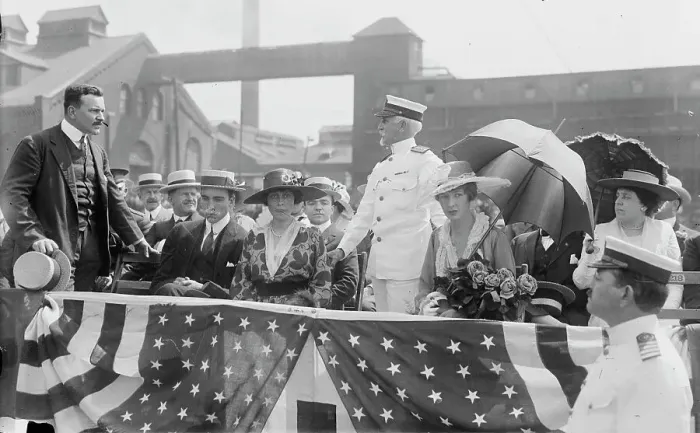Framed Print : V. Astor, Com. F.P. Forshew, Mrs. Astor, between c1915 and c1920. Creator: Bain News Service