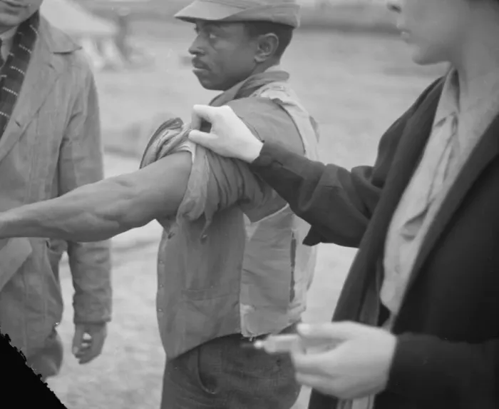 Framed Print : Vaccination in the camp for Negro flood refugees at Marianna, Arkansas, 1937. Creator: Walker Evans Framed Print : Vaccination in the camp for Negro flood refugees at Marianna, Arkansas, 1937. Creator: Walker Evans