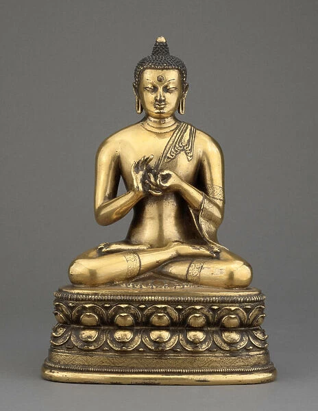 Vairochana Buddha Seated Giving the First Sermon (Dharmachakramudra)