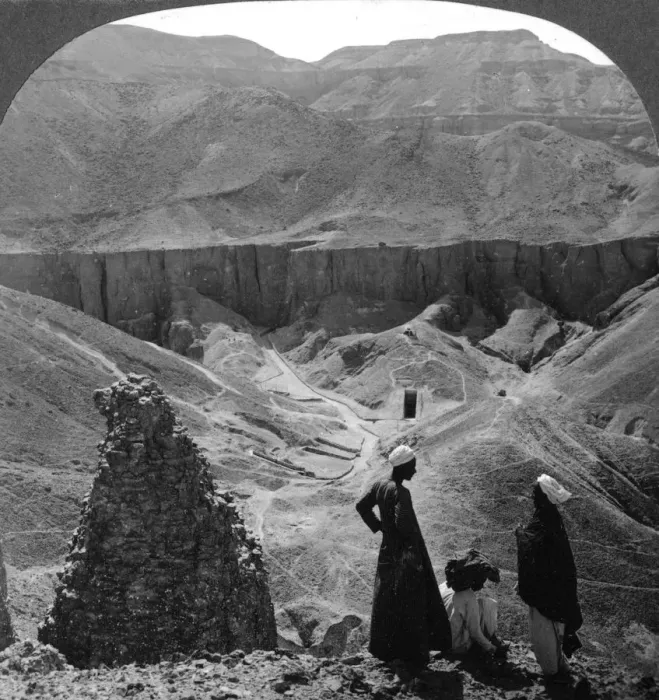 Framed Print : Valley of the kings tombs at Thebes, Egypt, 1905. Artist: Underwood & Underwood Framed Print : Valley of the kings tombs at Thebes, Egypt, 1905. Artist: Underwood & Underwood