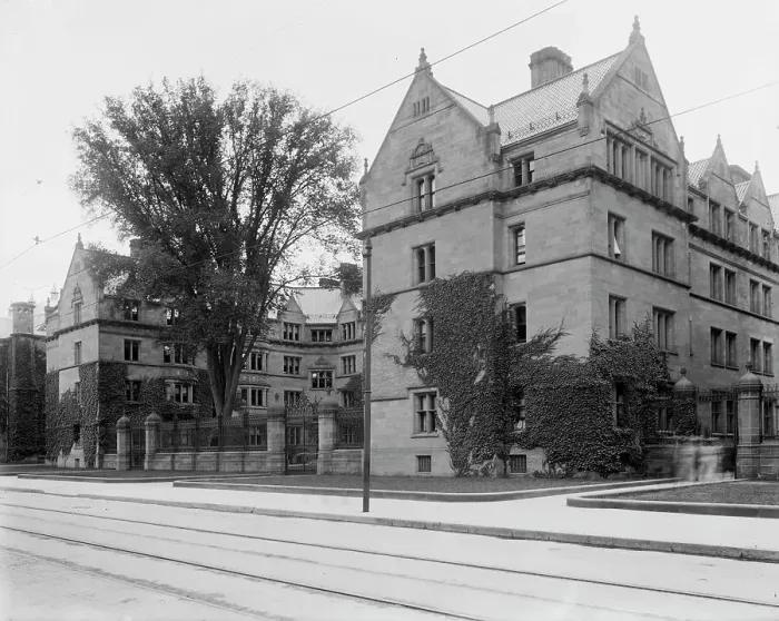 Framed Print : Vanderbilt Hall, Yale College, Conn. between 1895 and 1910. Creator: Unknown