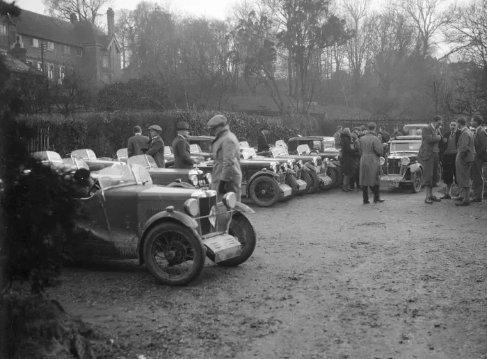 Framed Print : Various MGs outside the Kings Arms, Berkhamsted, Hertfordshire, during the MG Car Club Trial