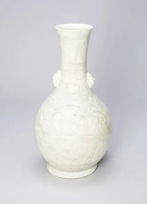 Framed Print : Vase with Ox Masks and Upright and Curling Leaves, Southern Song dynasty (1127-1279) Framed Print : Vase with Ox Masks and Upright and Curling Leaves, Southern Song dynasty (1127-1279)
