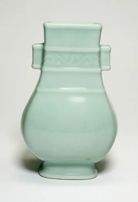 Framed Print : Vase in the Shape of an Ancient Bronze Vessel, Qing dynasty, Qianlong reign Framed Print : Vase in the Shape of an Ancient Bronze Vessel, Qing dynasty, Qianlong reign