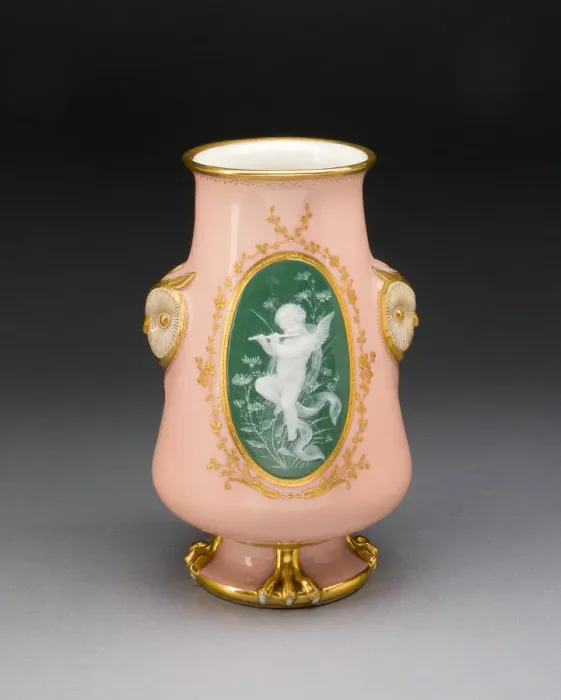 Framed Print : Vase, Stoke on Trent, 1880 / 90. Creator: Minton Framed Print : Vase, Stoke on Trent, 1880 / 90. Creator: Minton