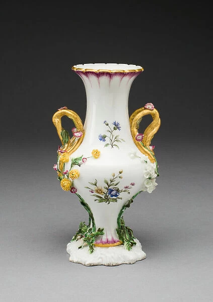 Vase, Vincennes, 1749  /  52. Creators: Vincennes Porcelain Manufactory