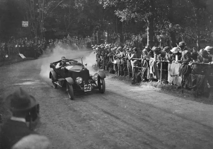 Framed Print : Vauxhall 30 / 98 open tourer competing in the MAC Shelsley Walsh Hillclimb, Worcestershire, 1923 Framed Print : Vauxhall 30 / 98 open tourer competing in the MAC Shelsley Walsh Hillclimb, Worcestershire, 1923