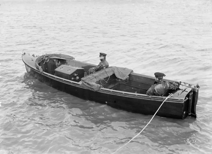 Framed Print : Venetias Wolseley motor launch, 1914. Creator: Kirk & Sons of Cowes Framed Print : Venetias Wolseley motor launch, 1914. Creator: Kirk & Sons of Cowes