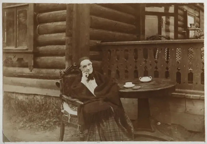 Framed Print : Vera Alexandrovna Nashchokina (1811-1900). Vsekhsvyatskoye, 1899