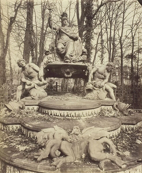 Versailles, Bosquet de l Arc de Triomphe, 1904. Creator: Eugene Atget