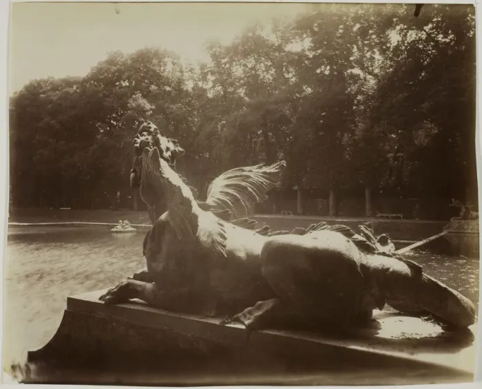 Framed Print : Versailles, Grand Trianon, Dragon par Hardy, 1901. Creator: Eugene Atget Framed Print : Versailles, Grand Trianon, Dragon par Hardy, 1901. Creator: Eugene Atget